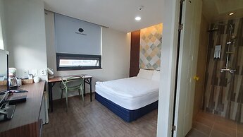 Bound Hostel
