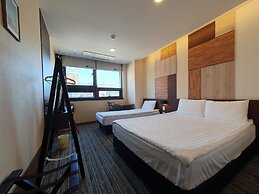 Bound Hostel