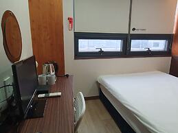 Bound Hostel