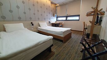 Bound Hostel