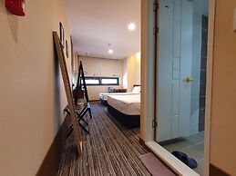 Bound Hostel