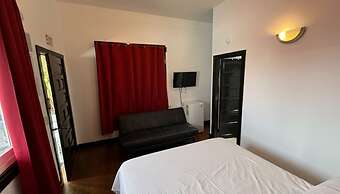 Serenade Hotel