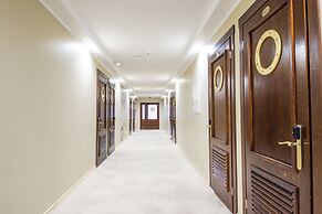 Port Hotel