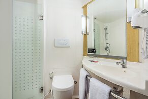 ibis Jakarta Senen