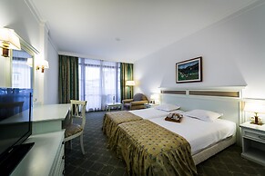 Helena Park - Ultra All inclusive