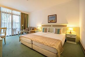 Helena Park - Ultra All inclusive