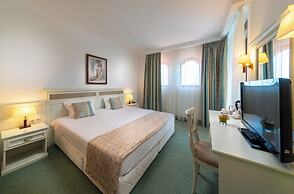 Helena Park - Ultra All inclusive