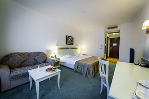 Helena Park - Ultra All inclusive