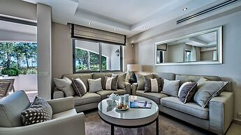 Four Seasons Country Club