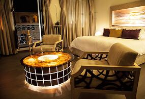 Plaza Gallery Hotel & Boutique