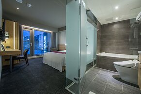 Simple Plus Hotel