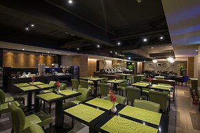 Simple Plus Hotel