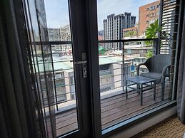 Simple Plus Hotel