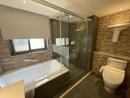 Simple Plus Hotel