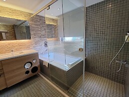 Simple Plus Hotel
