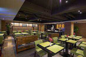 Simple Plus Hotel