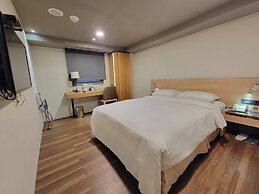 Simple Plus Hotel