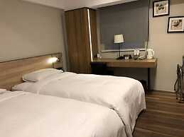 Simple Plus Hotel
