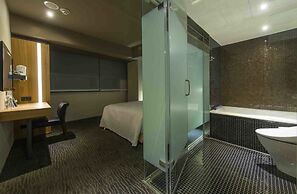 Simple Plus Hotel
