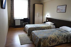 Hotel Crystal