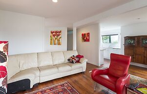 Lakeside City Apartments