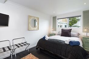 Lakeside City Apartments