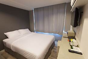 Nantra Ploenchit