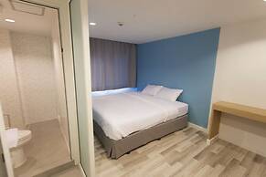 Nantra Ploenchit