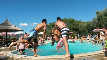Camping Villaggio Cerquestra