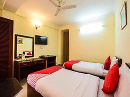 Anand Palace Hotel