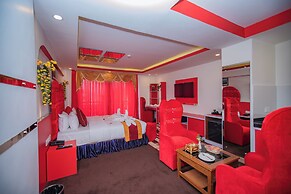 Hotel Pokhara Village & SPA