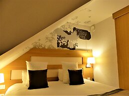Le Grand Aigle, Friendly Hotel