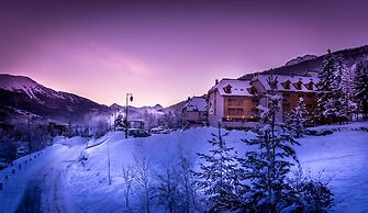 Le Grand Aigle, Friendly Hotel