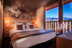 Le Grand Aigle, Friendly Hotel