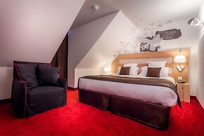 Le Grand Aigle, Friendly Hotel