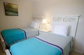 Lantana Resort
