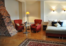Hotel Santi