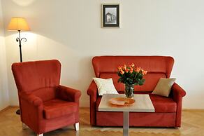 Hotel Santi