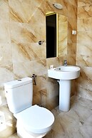 Hotel Santi