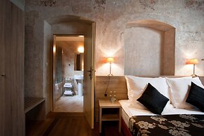 Hotel Santi