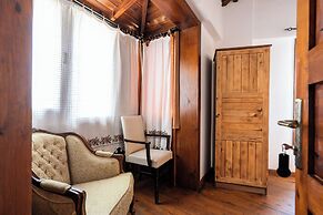Amazon Petite Palace