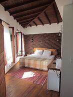 Amazon Petite Palace