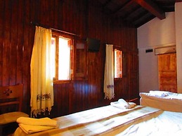 Amazon Petite Palace