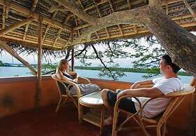 Cherai Beach Resort
