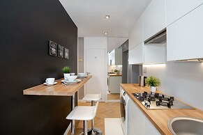 Rainbow Apartments 3