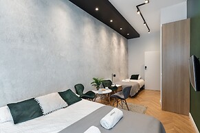 Rainbow Apartments 3