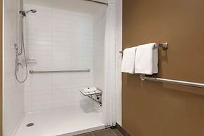 Microtel Inn & Suites by Wyndham Weyburn