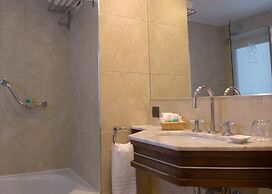 Neuquen Tower Hotel