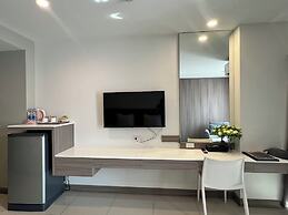 Crystal Suites Suvarnabhumi Airport