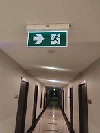 Crystal Suites Suvarnabhumi Airport